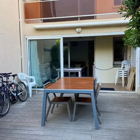 아파트 T2 Avec Terrasse 50m De La Plage *
